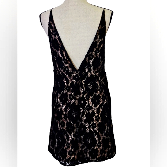 Free People Dangerous Love Black Floral Lace Mini Dress with Beige Liner,Size 12 - Picture 2 of 15